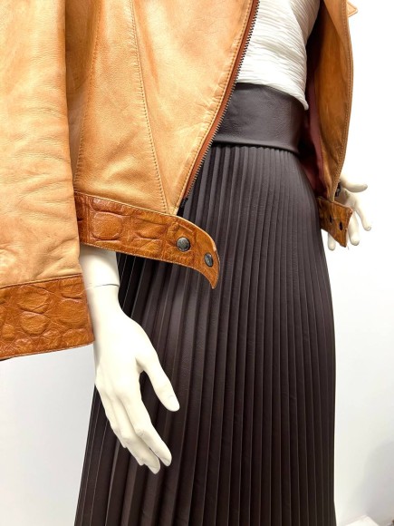 Гофре классика Экокожа коричневая морщинистая 100 см