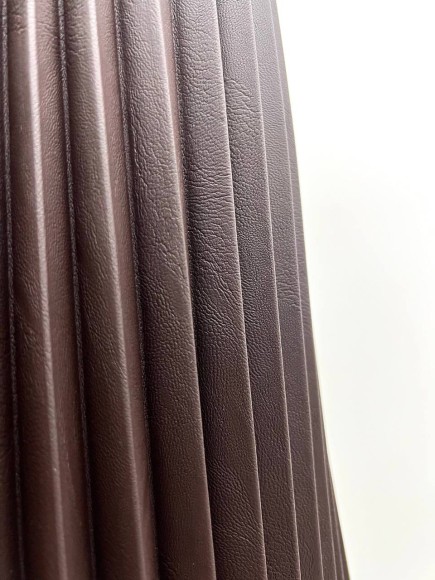 Гофре классика Экокожа коричневая морщинистая 100 см