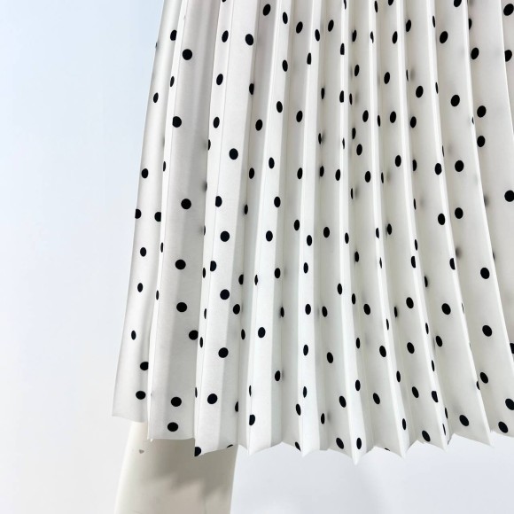 Гофре классика Армани Шелк белая в горошек