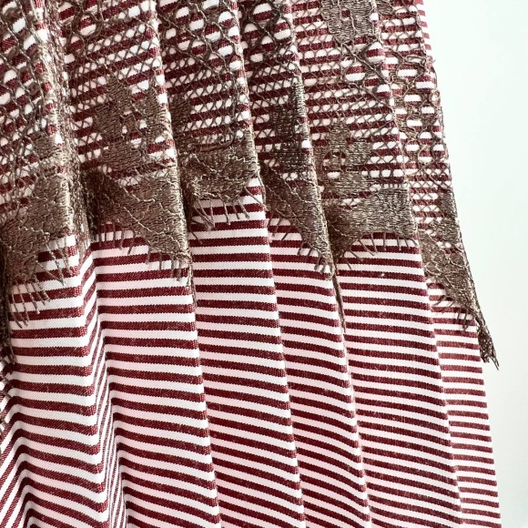 Гофре классика с кружевом Плательно-блузочная ткань