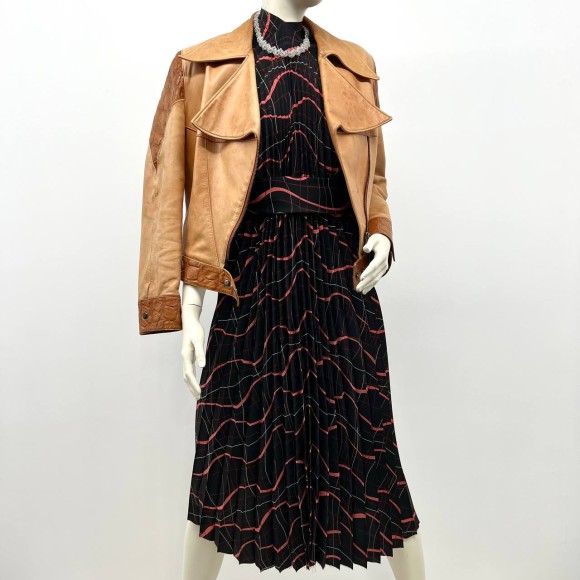 Гофре классика Поливискоза черно-коралловый