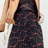 Гофре классика Поливискоза черно-коралловый