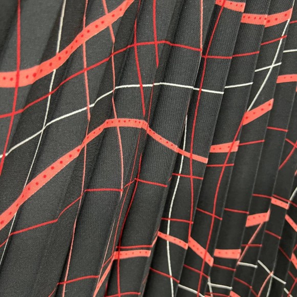 Гофре классика Поливискоза черно-коралловый