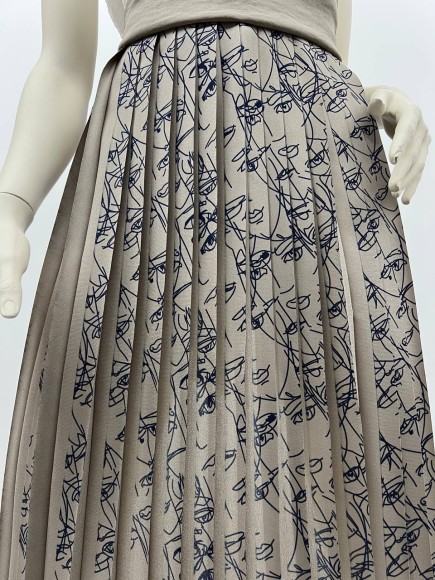 Плиссе 2см принт лица Креп-шифон песочный