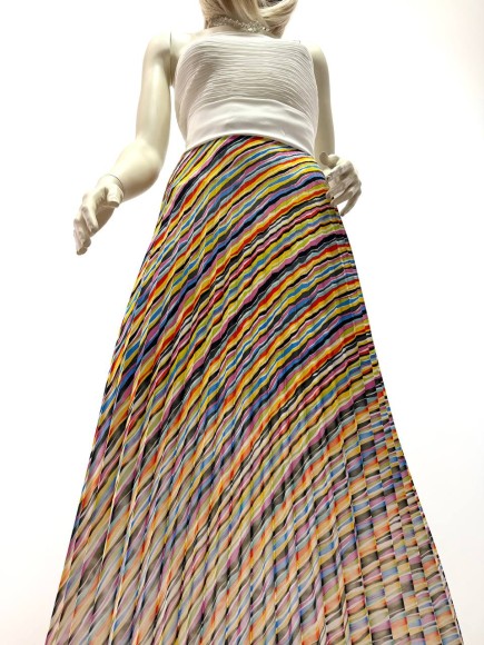 Гофре Плательная белая прокрас радуга Гофре Плательная белая прокрас радуга