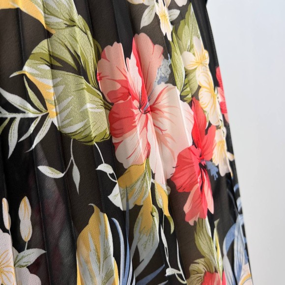 Гофре классика Шифон черный с цветами